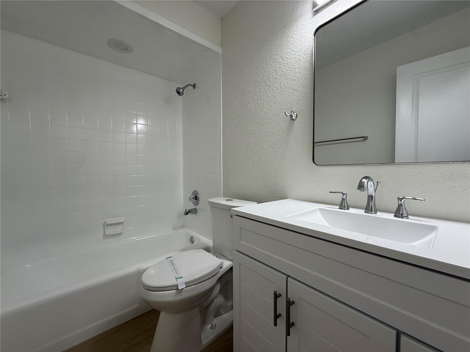 6926 ODONIEL LOOP W, Lakeland, FL 33809