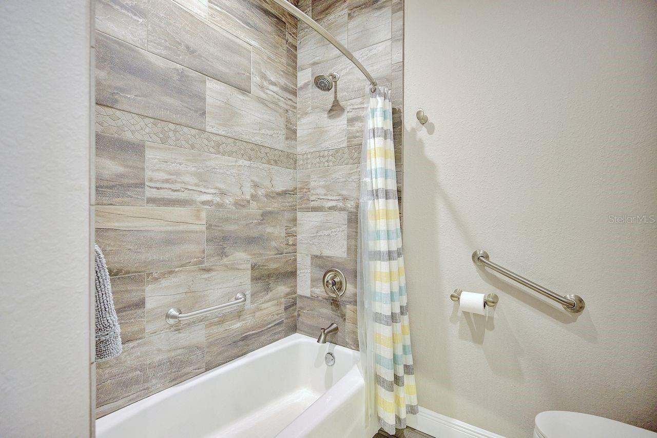 2851 VILLAGE GREEN COURT, Avon Park, FL 33825