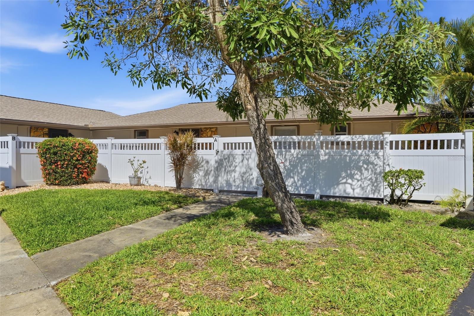 4289 ISLAND CIRCLE, #1, Fort Myers, FL 33919
