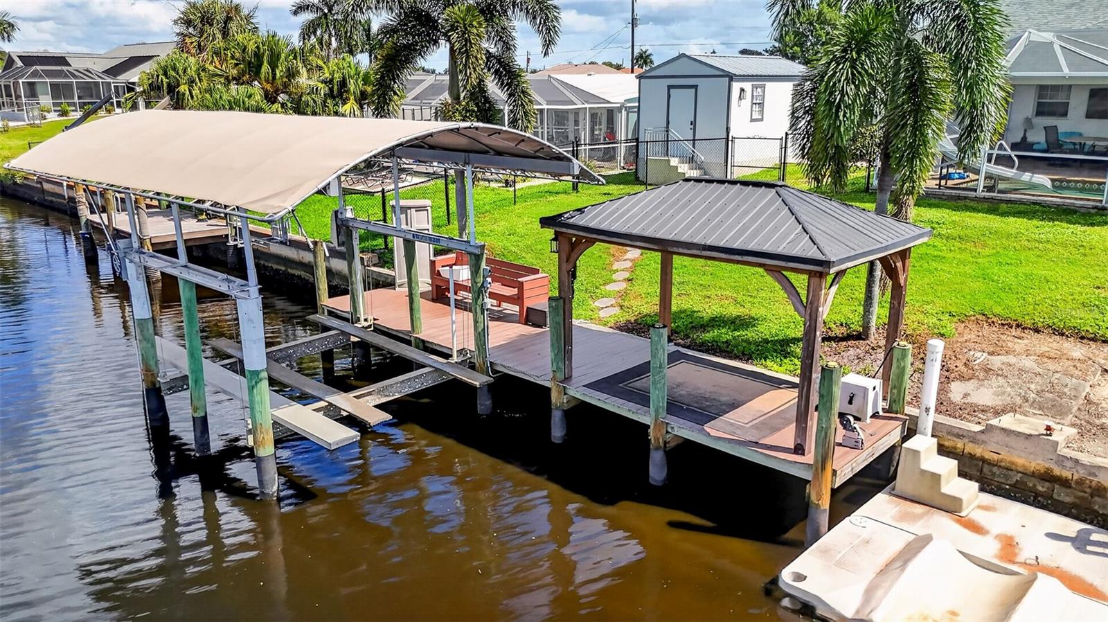 270 E TARPON BOULEVARD NW, Port Charlotte, FL 33952