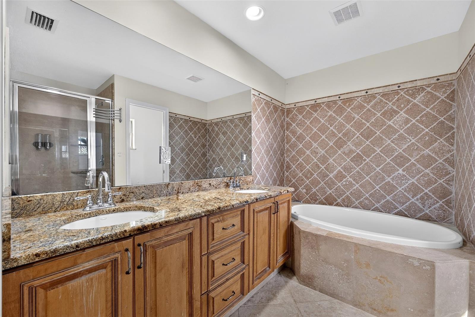 270 E TARPON BOULEVARD NW, Port Charlotte, FL 33952
