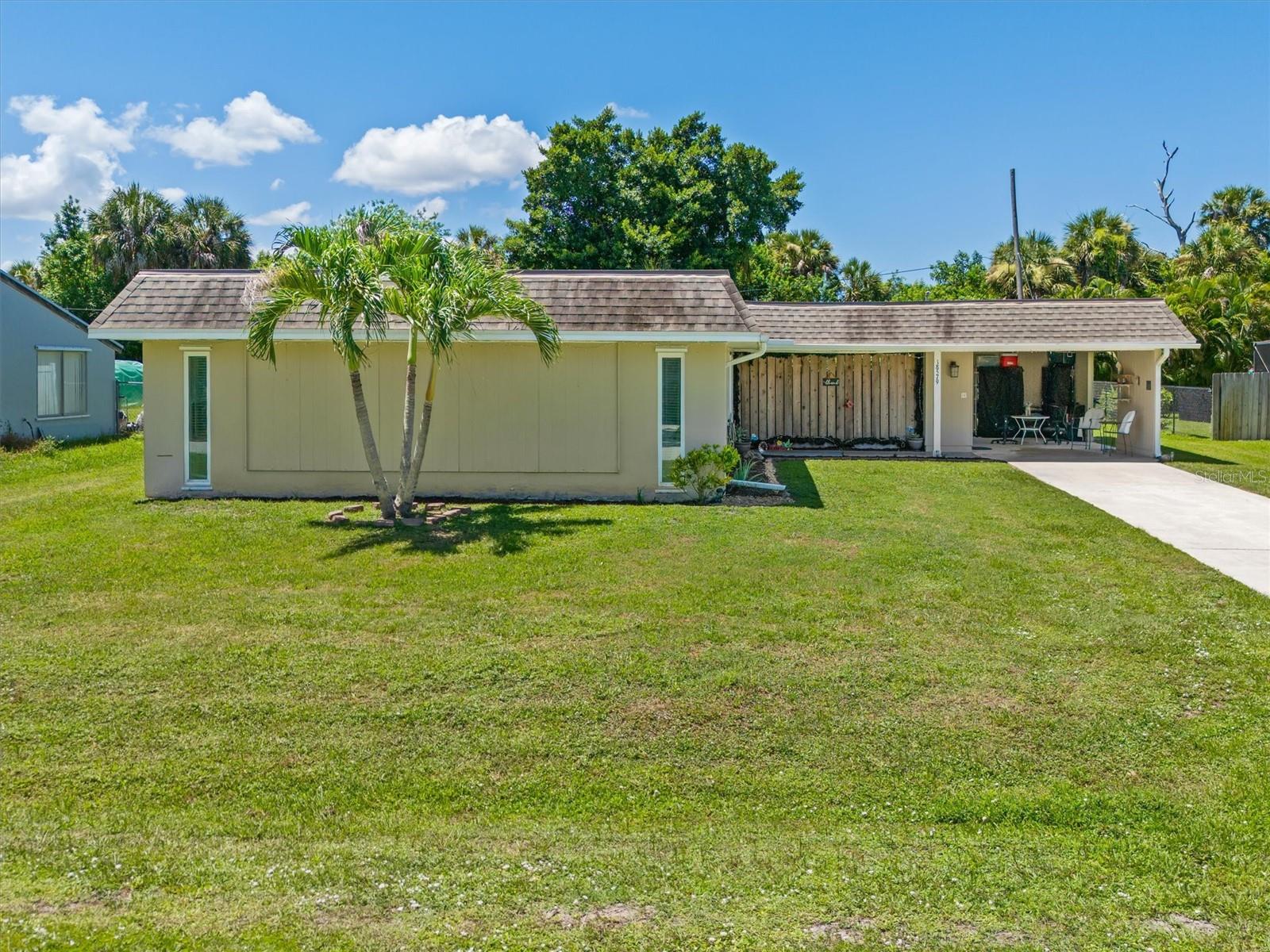 18579 ROBINSON AVENUE, Port Charlotte, FL 33948