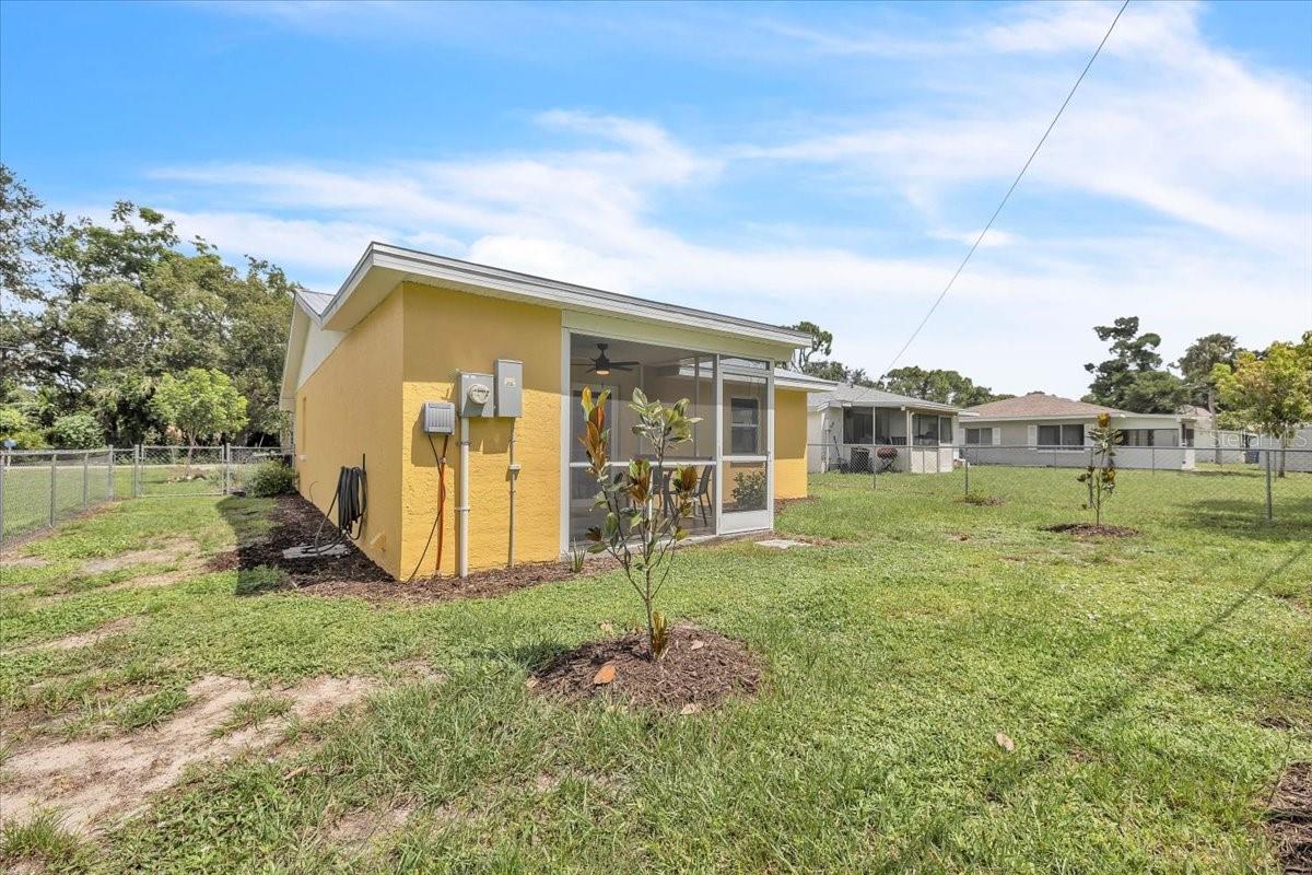 537 CAPITOL STREET, North Fort Myers, FL 33903