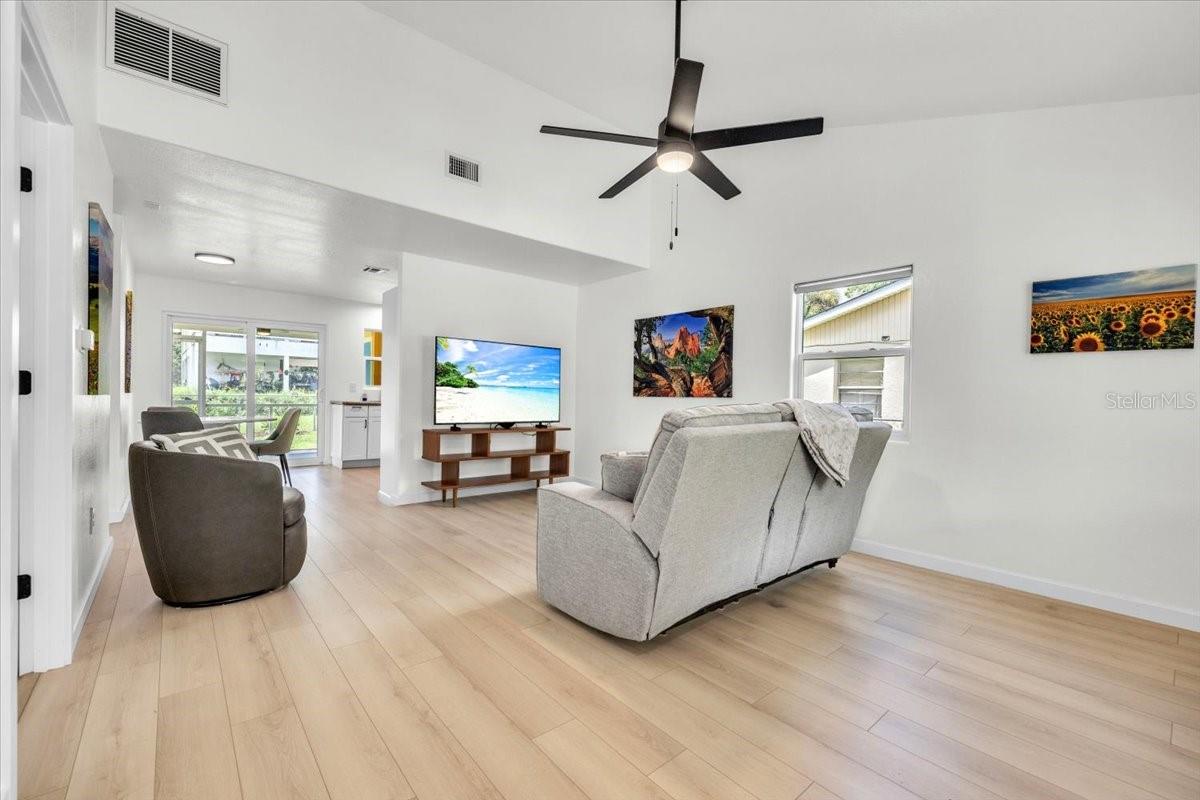 537 CAPITOL STREET, North Fort Myers, FL 33903