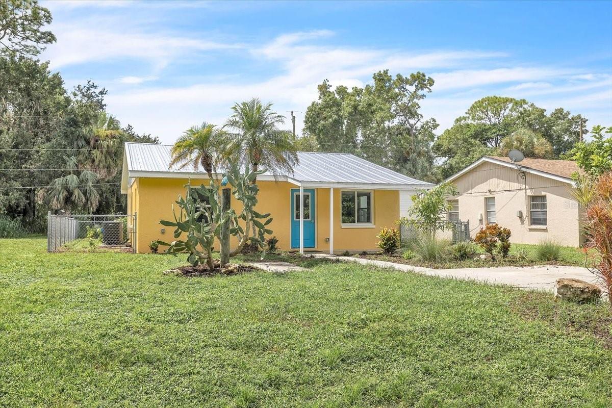 537 CAPITOL STREET, North Fort Myers, FL 33903