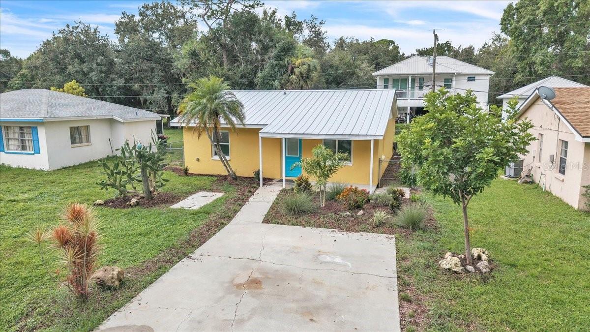 537 CAPITOL STREET, North Fort Myers, FL 33903