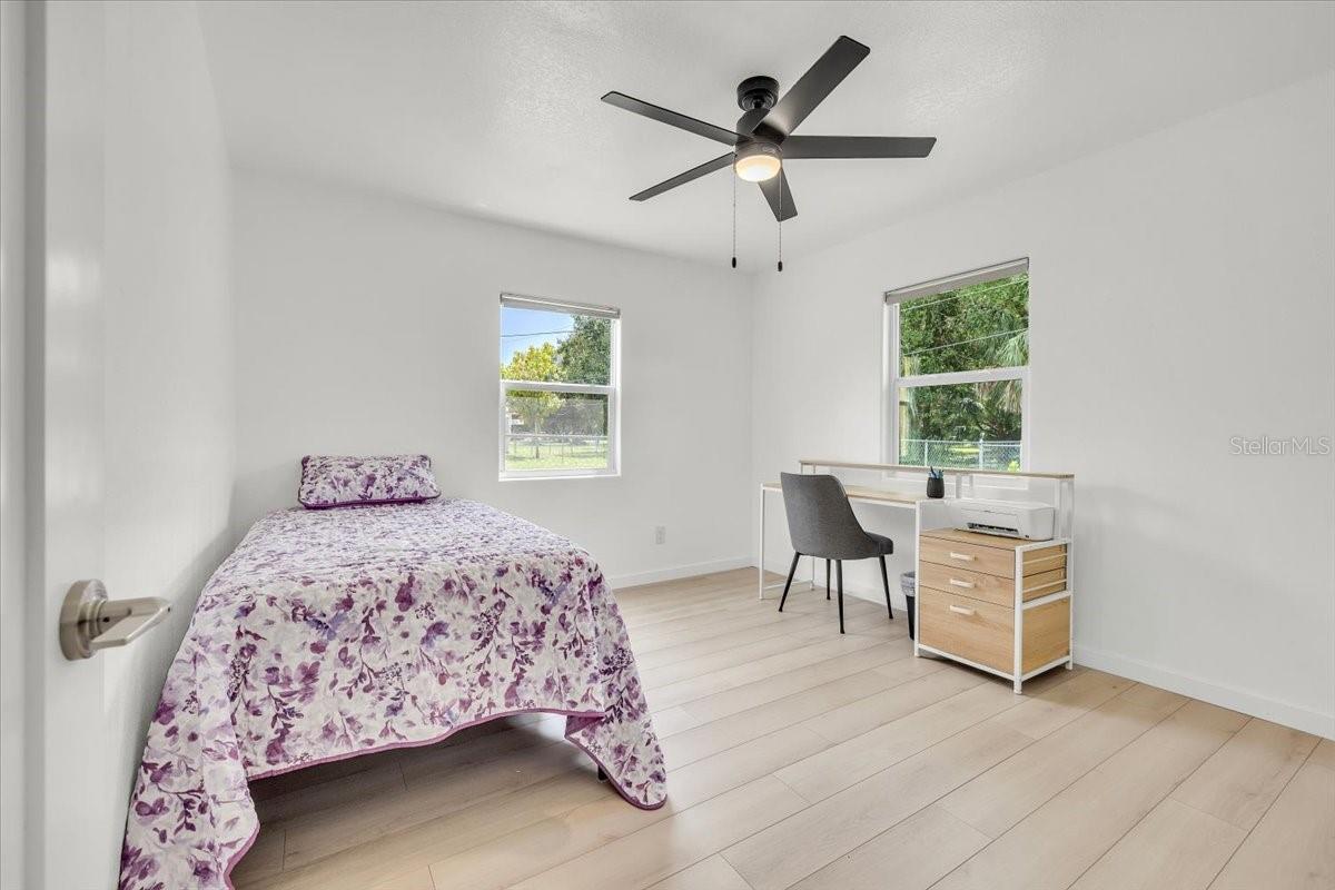 537 CAPITOL STREET, North Fort Myers, FL 33903