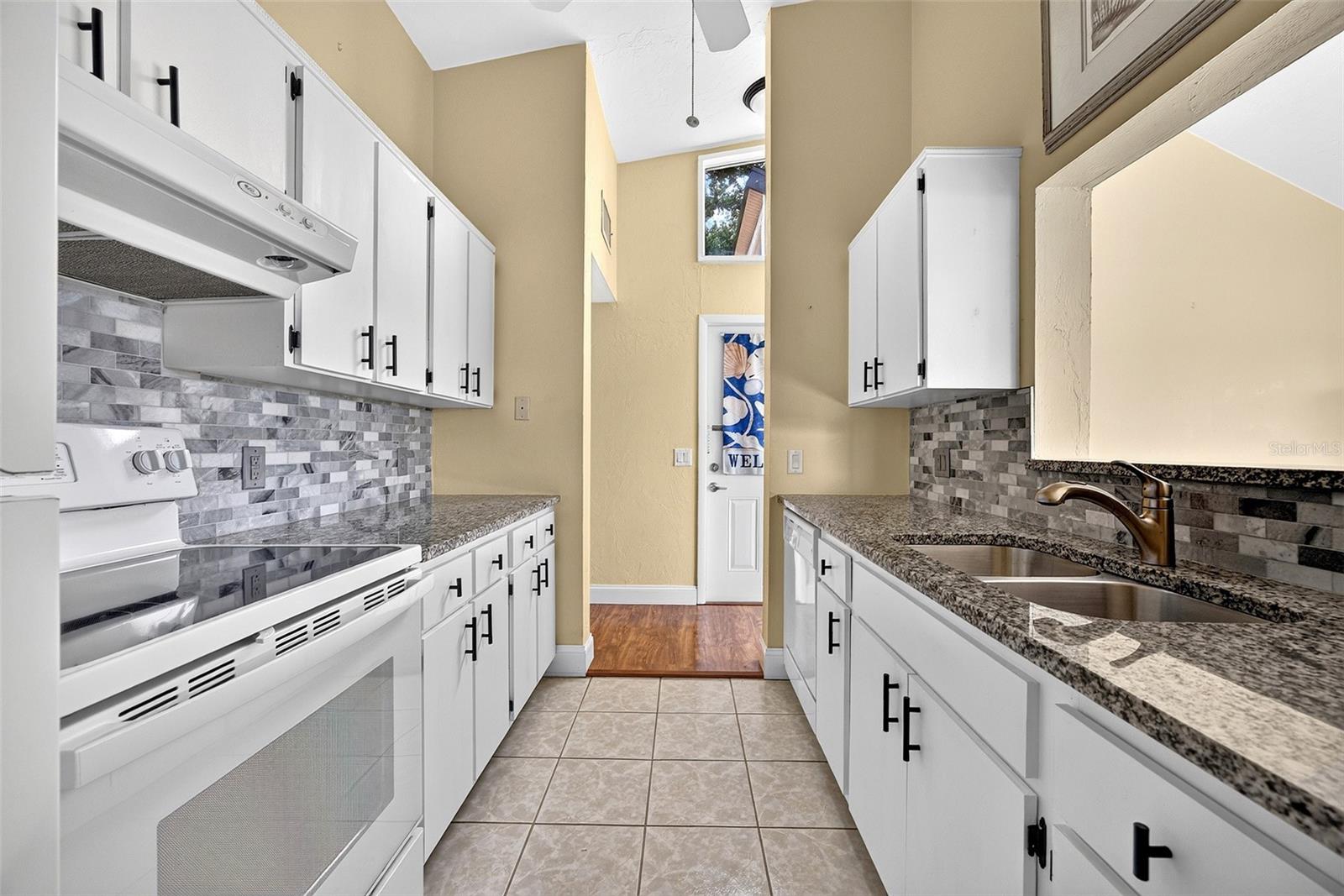 726 WHITE PINE TREE ROAD, #84, Venice, FL 34285