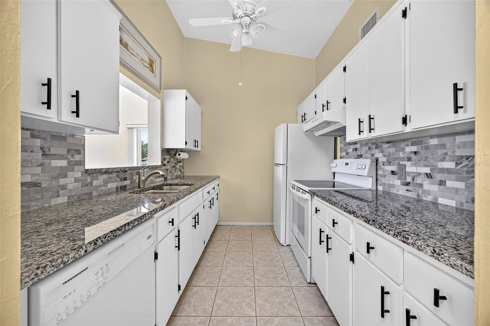 726 WHITE PINE TREE ROAD, #84, Venice, FL 34285