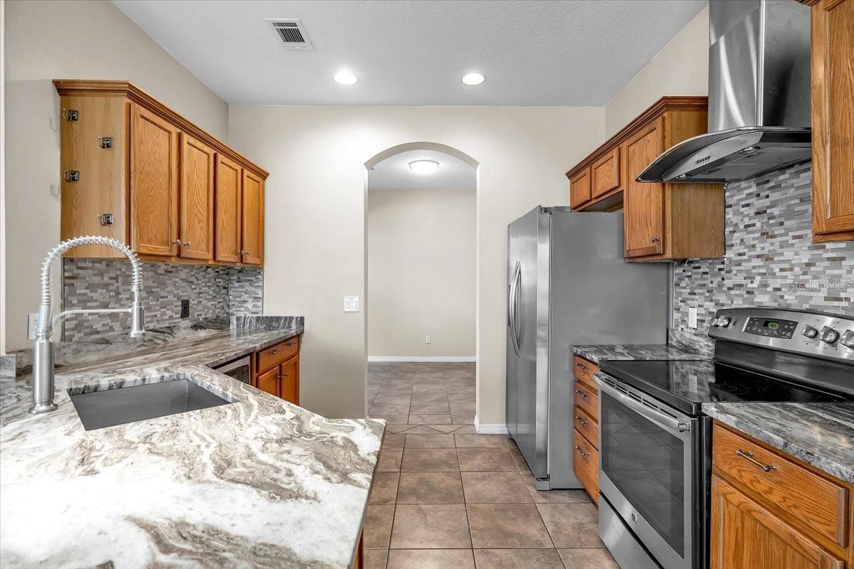 2332 ROSEWOOD LANE, North Port, FL 34289 2332 ROSEWOOD LANE, North Port, FL 34289