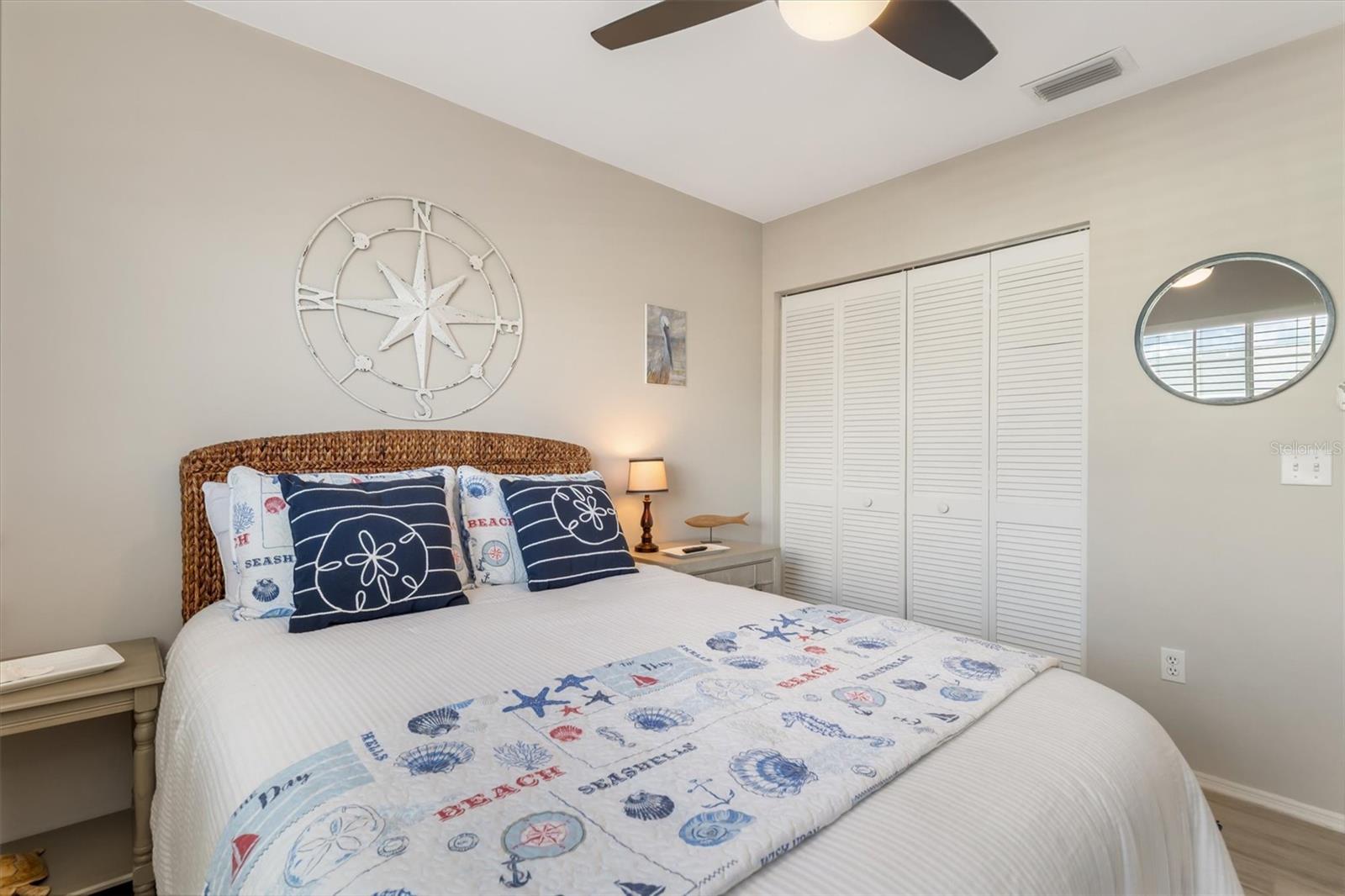 ACCOMODATES A QUEEN BED WITH LARGE CLOSET