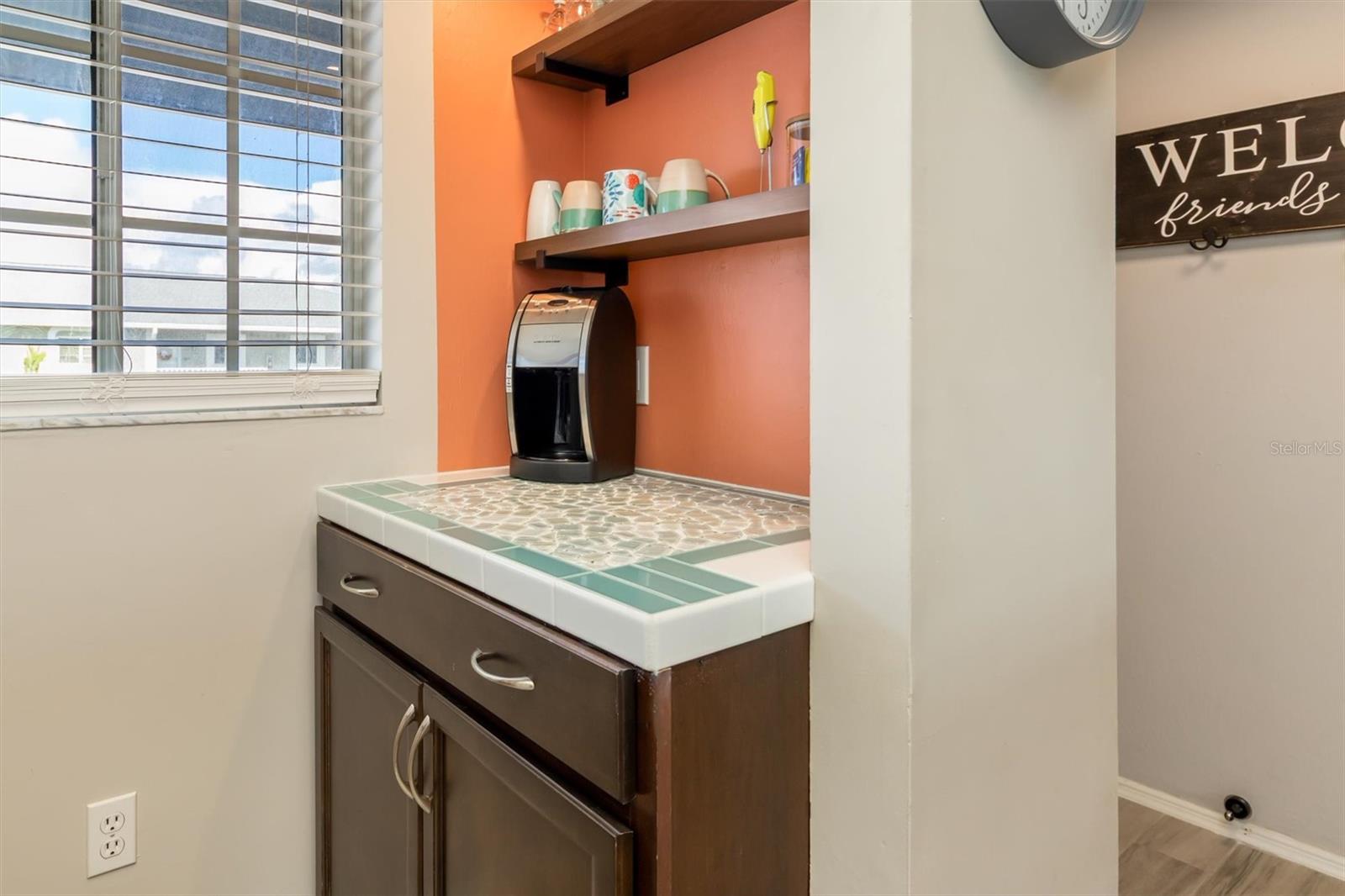 SOLID WOOD SOFT CLOSE BEVERAGE AREA