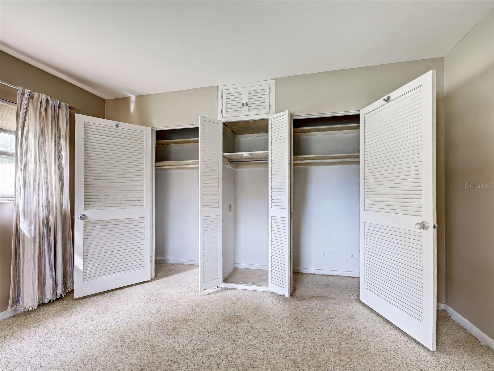 Primary Closetws