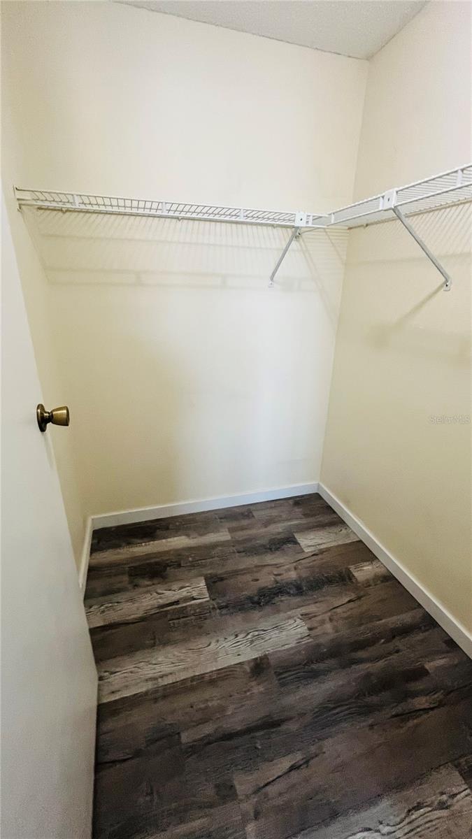 Walk in closet