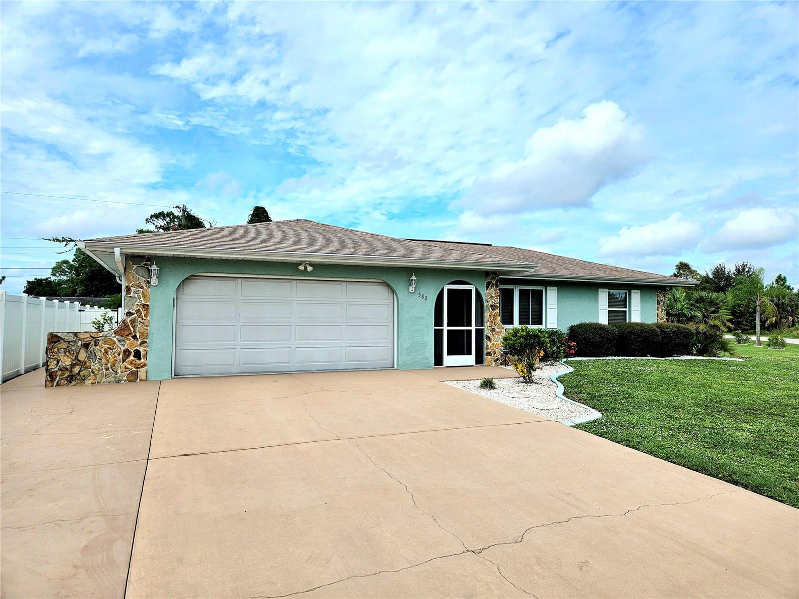 582 AZALEA DRIVE NW, Port Charlotte, FL 33952