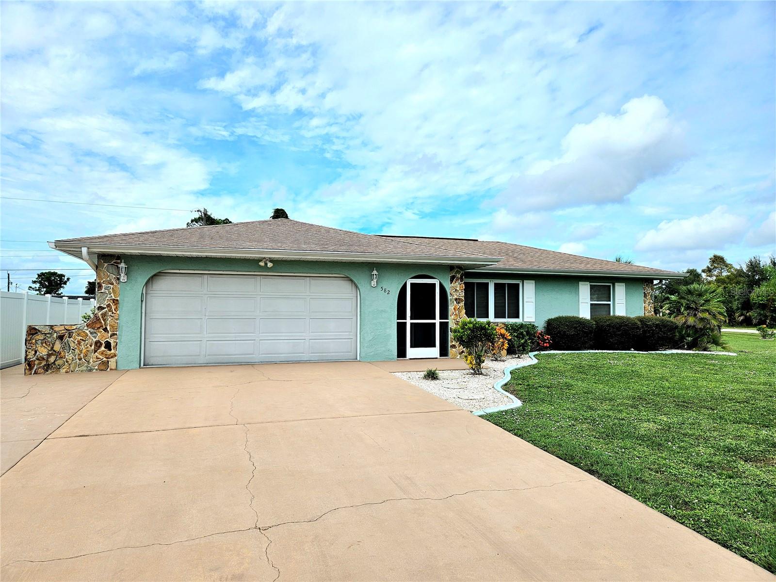 582 AZALEA DRIVE NW, Port Charlotte, FL 33952
