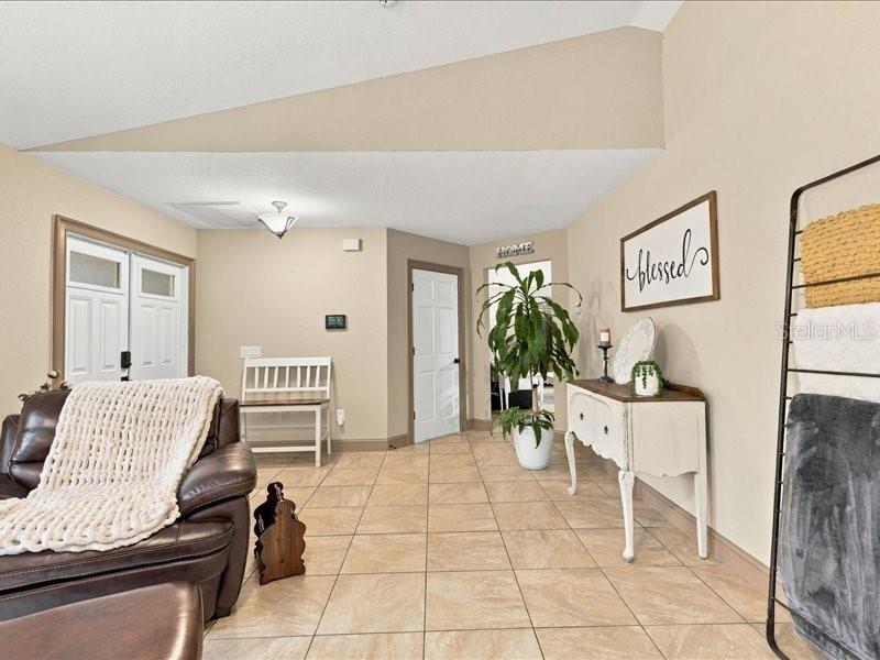 393 MALPELO AVENUE, Punta Gorda, FL 33983
