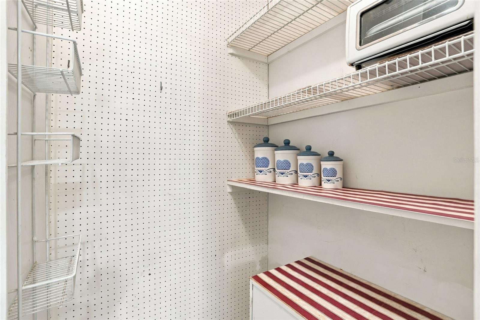 Walk-in Pantry