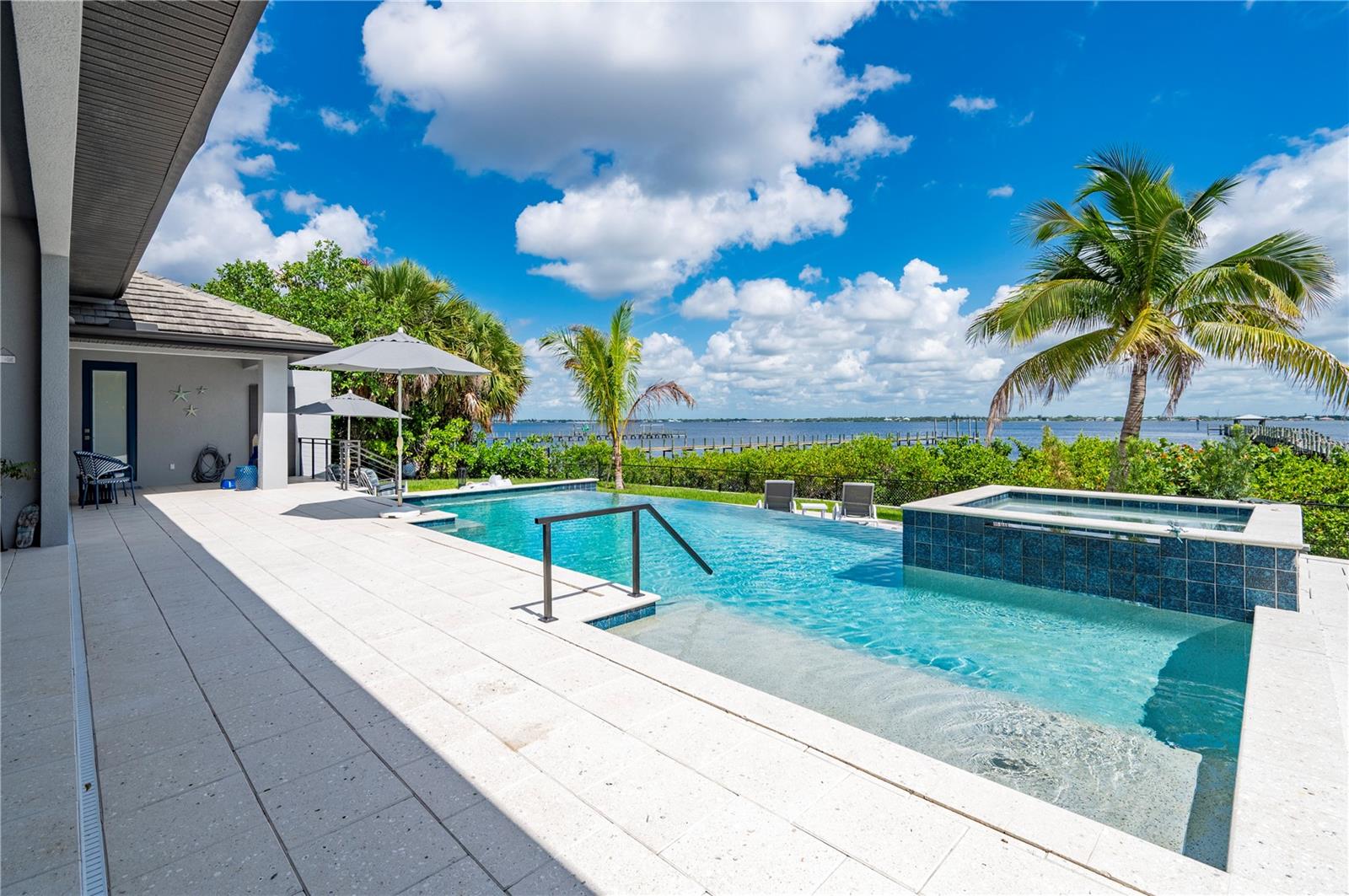 25462 SHORE DRIVE, Punta Gorda, FL 33950