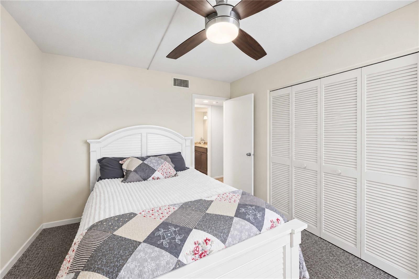 1999 KINGS HIGHWAY, #16B, Port Charlotte, FL 33980
