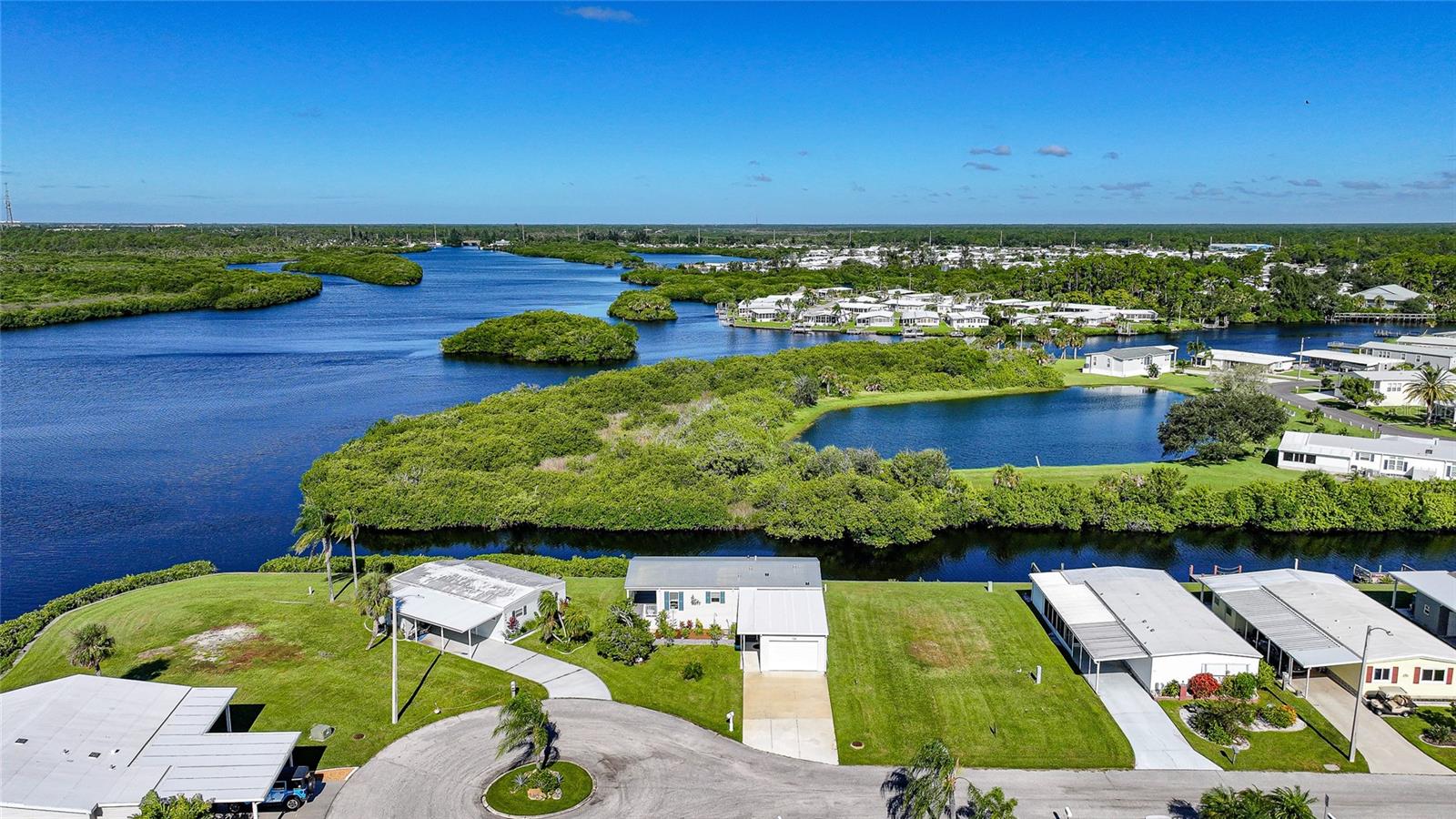 734 BLACKBURN BOULEVARD, North Port, FL 34287