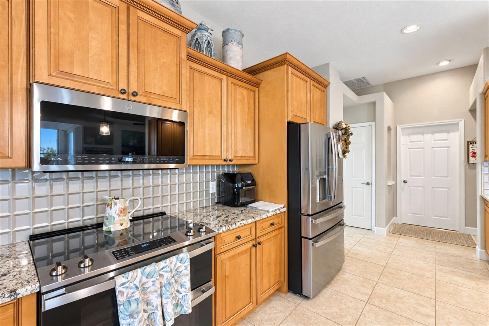 472 MACEDONIA DR, Punta Gorda, FL 33950