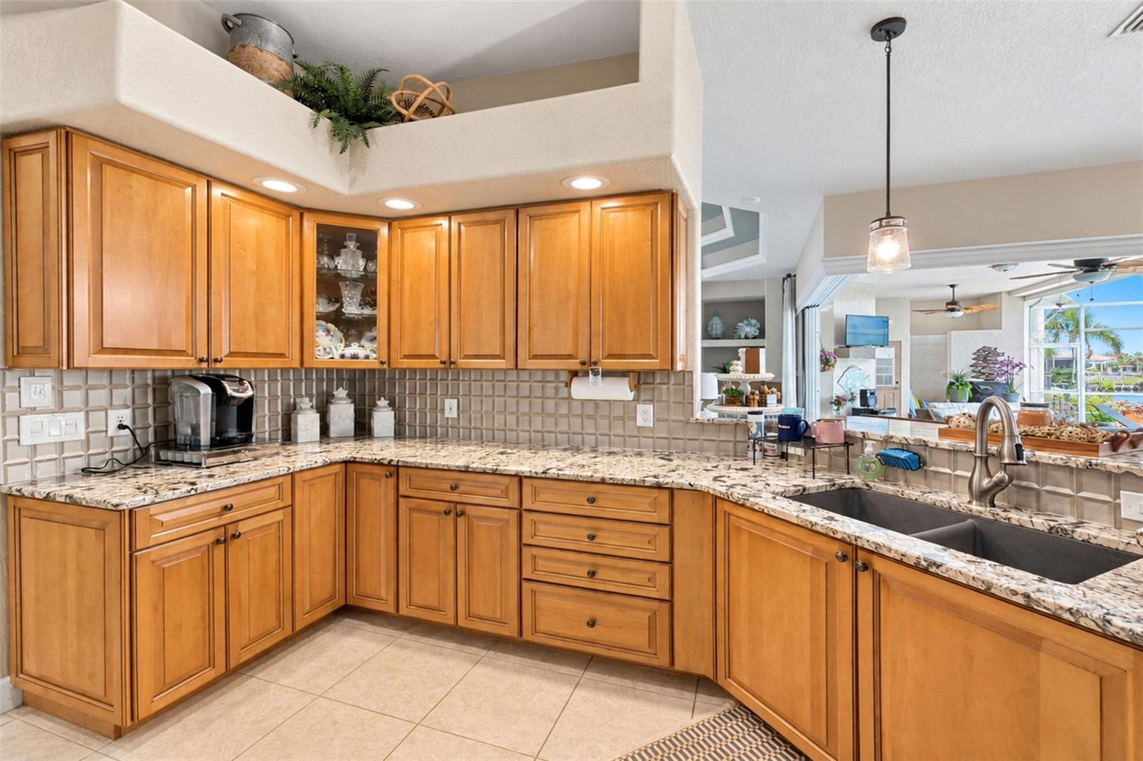 472 MACEDONIA DR, Punta Gorda, FL 33950