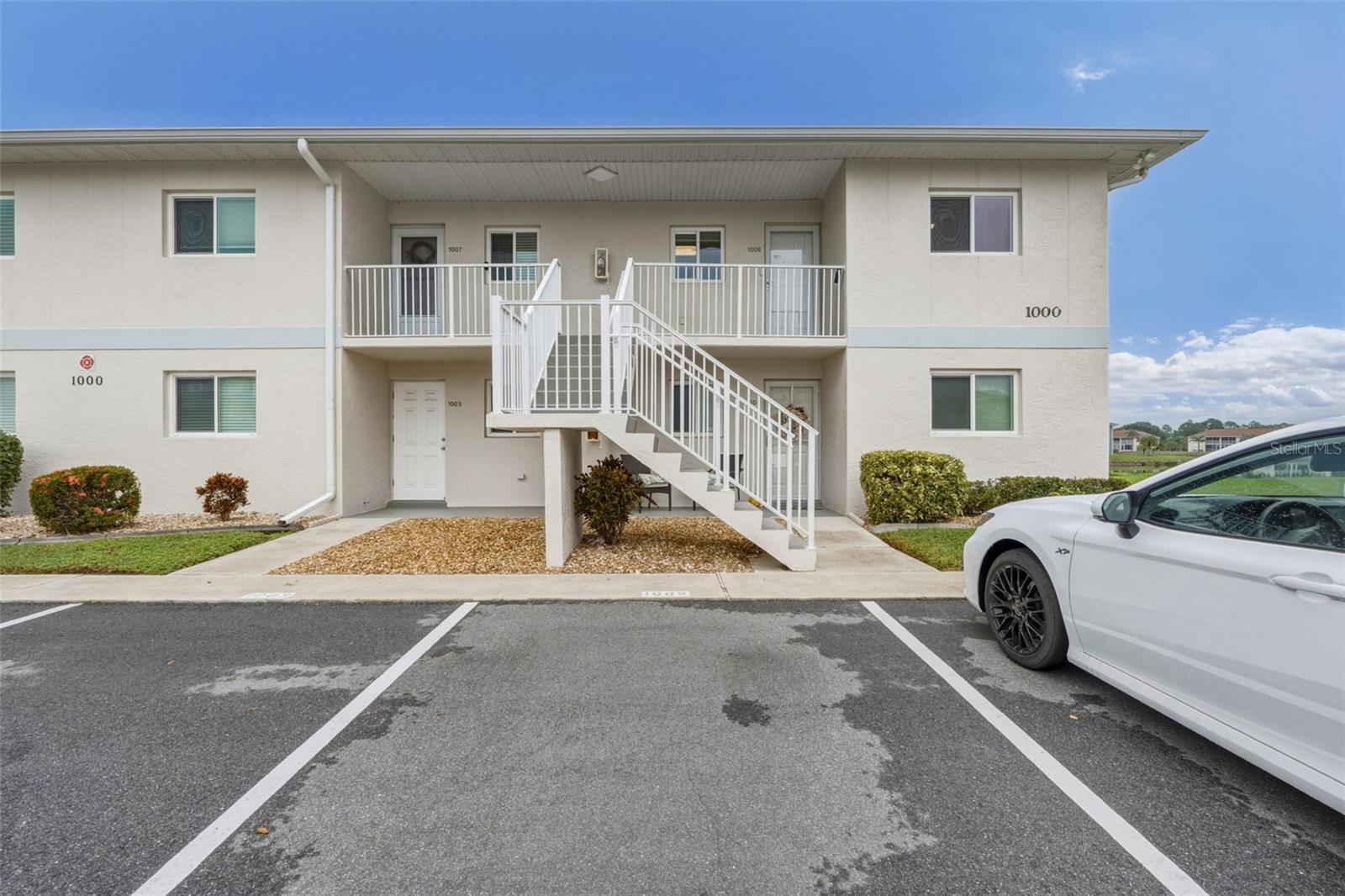 Welcome Home to Your Beautiful Florida Lakefront Condo Welcome Home to Your Beautiful Florida Lakefront Condo