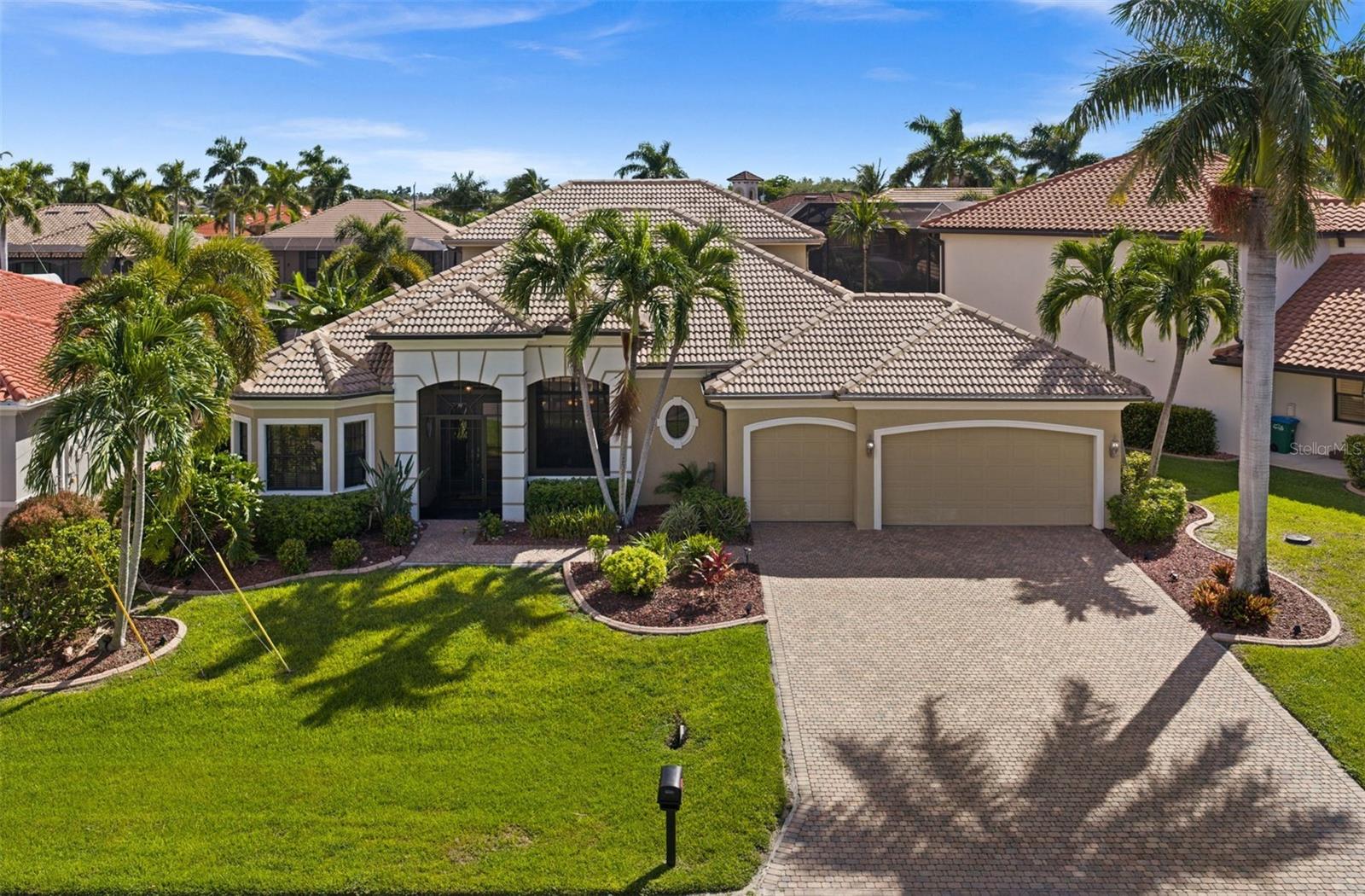 Welcome to 5427 SW 22nd Ave!