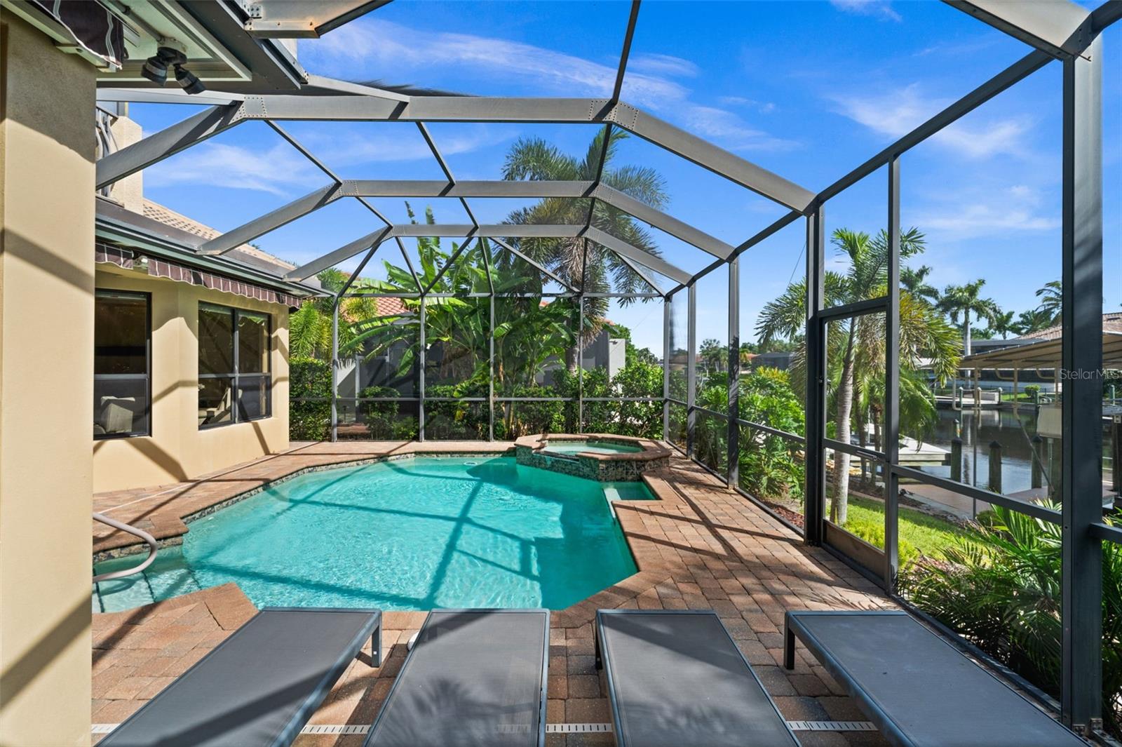 Lots of lounging area poolside