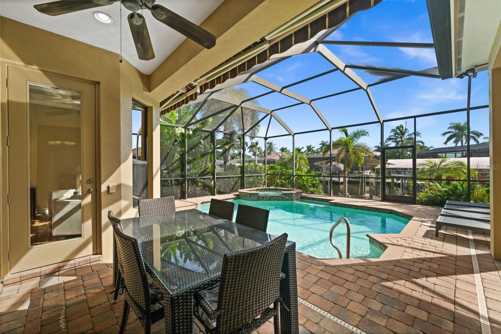 Have lunch in the covered lanai