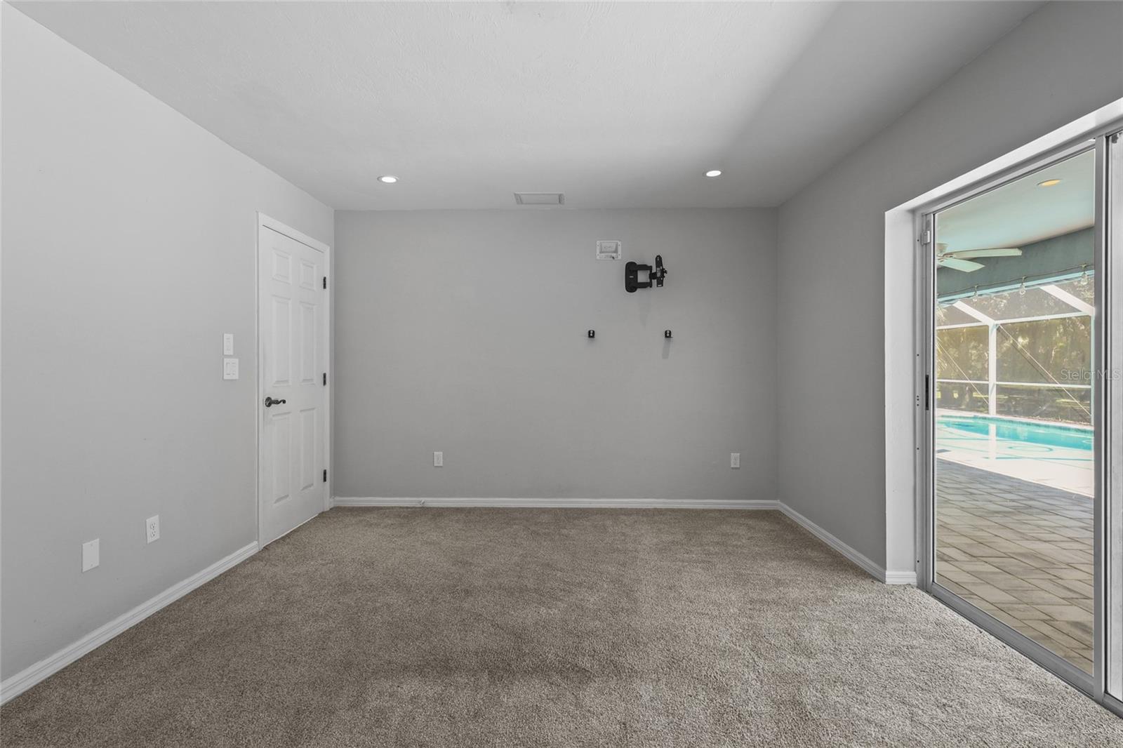 418 EDISON AVENUE, Lehigh Acres, FL 33972