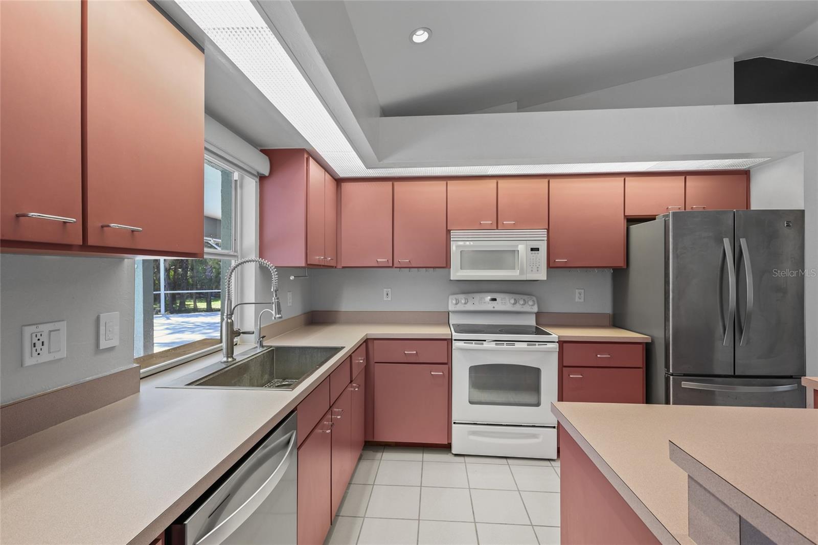 418 EDISON AVENUE, Lehigh Acres, FL 33972