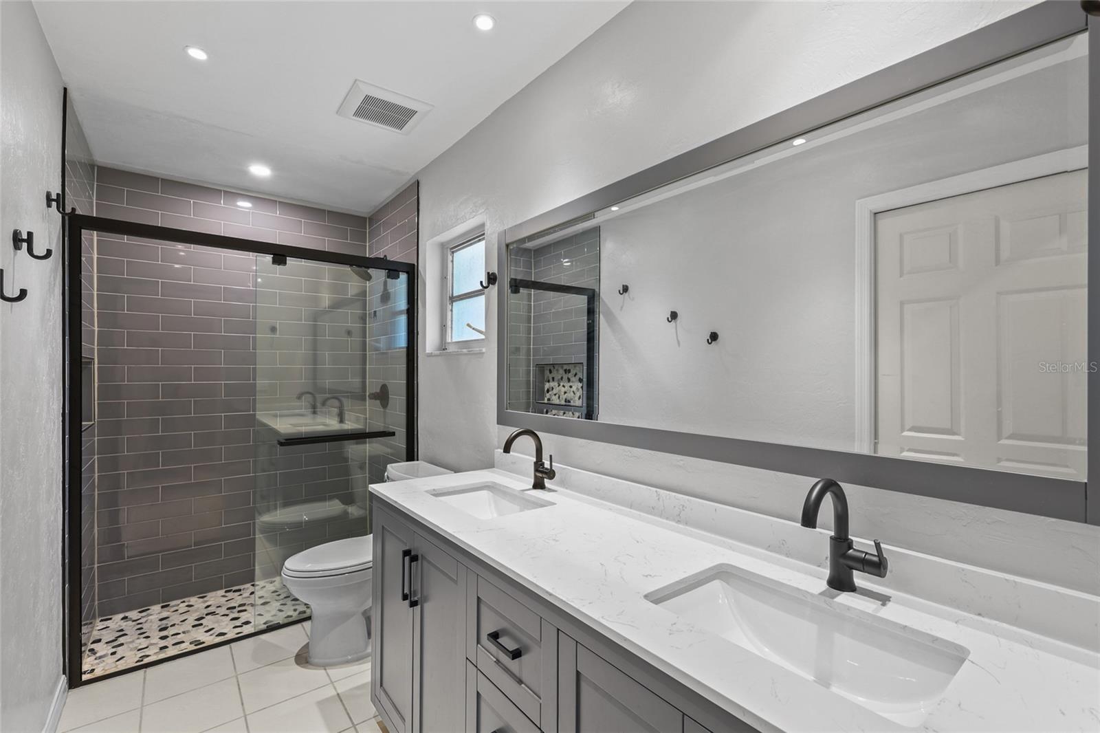 418 EDISON AVENUE, Lehigh Acres, FL 33972