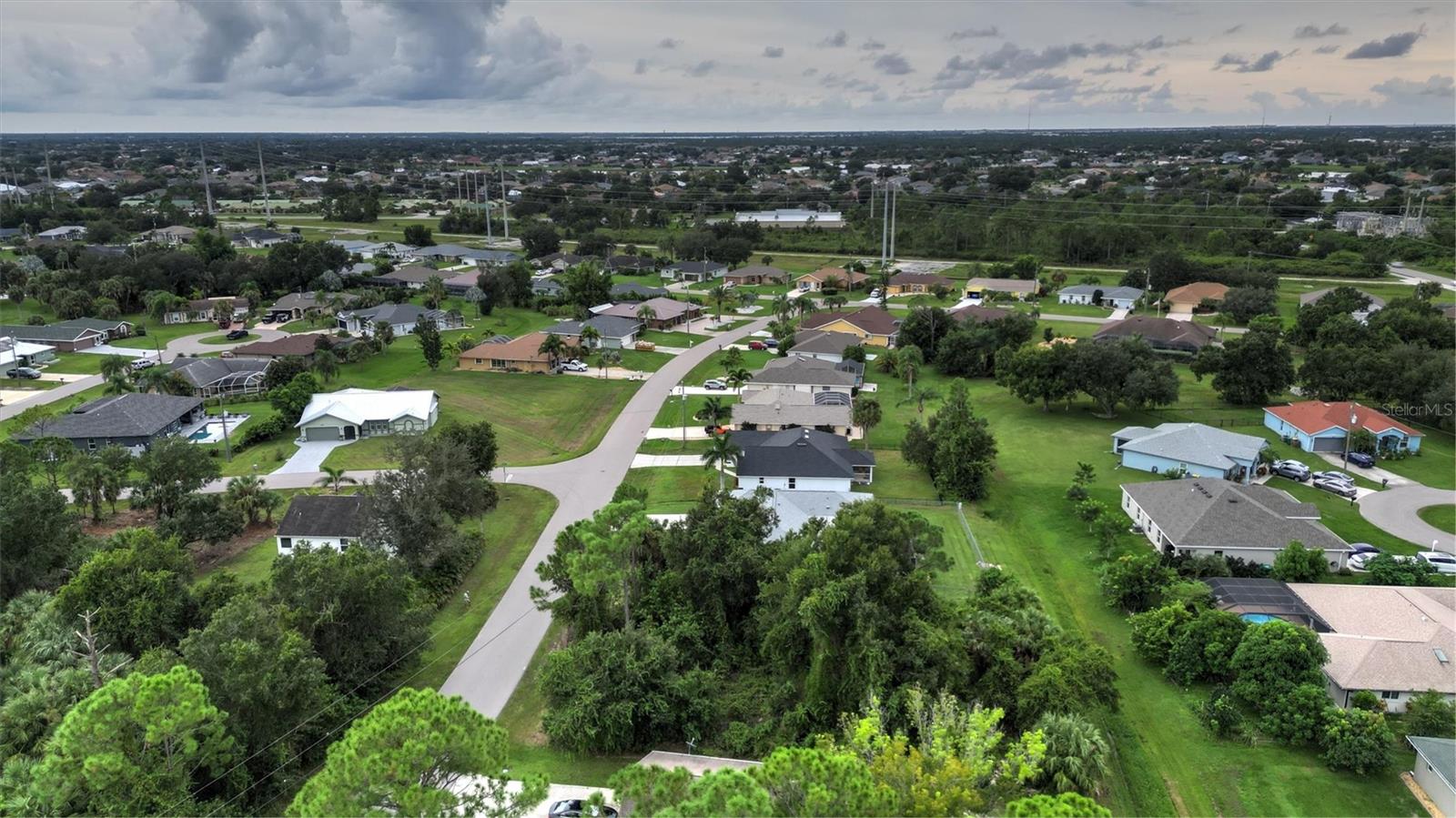 385 MALPELO AVENUE, Punta Gorda, FL 33983 385 MALPELO AVENUE, Punta Gorda, FL 33983