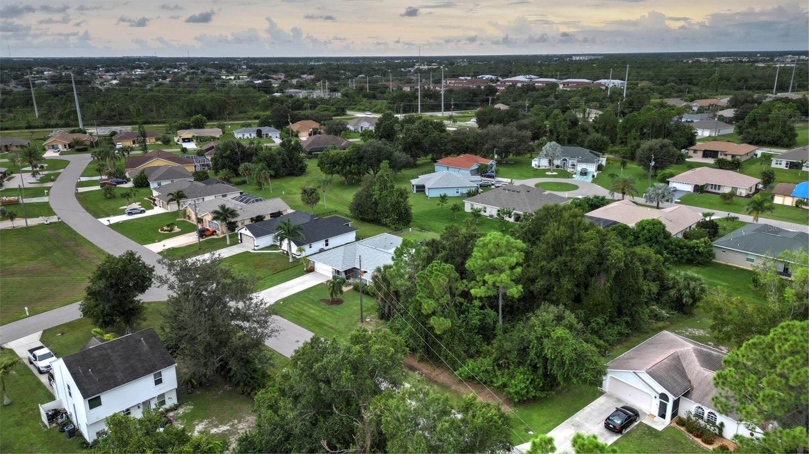 385 MALPELO AVENUE, Punta Gorda, FL 33983 385 MALPELO AVENUE, Punta Gorda, FL 33983