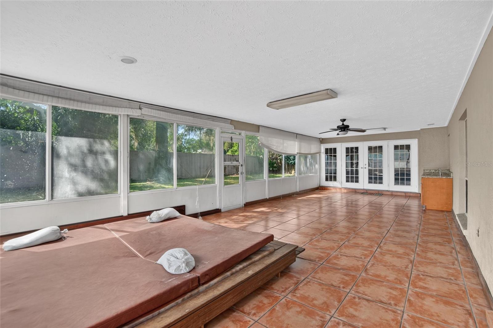 3122 RESEDA COURT, Tampa, FL 33618