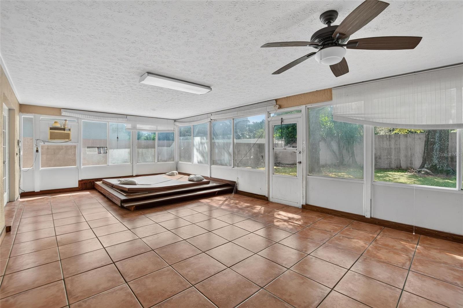 3122 RESEDA COURT, Tampa, FL 33618