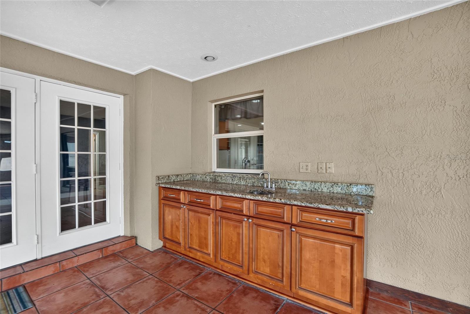 3122 RESEDA COURT, Tampa, FL 33618