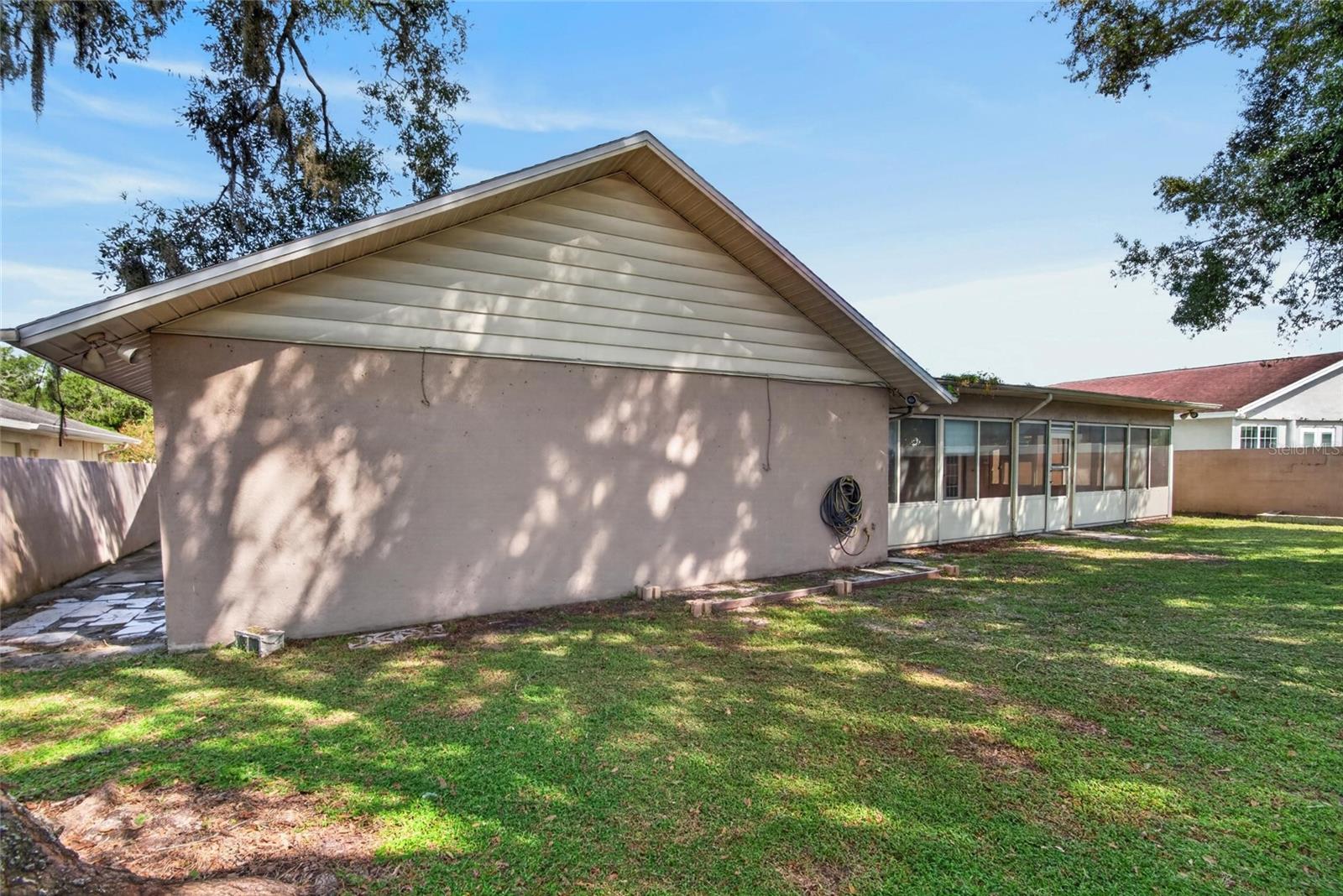 3122 RESEDA COURT, Tampa, FL 33618