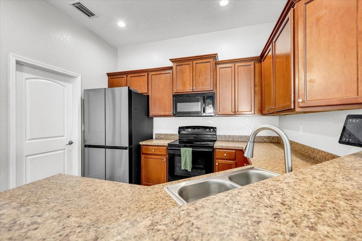 10912 KIRKWALL PORT DRIVE, Wimauma, FL 33598