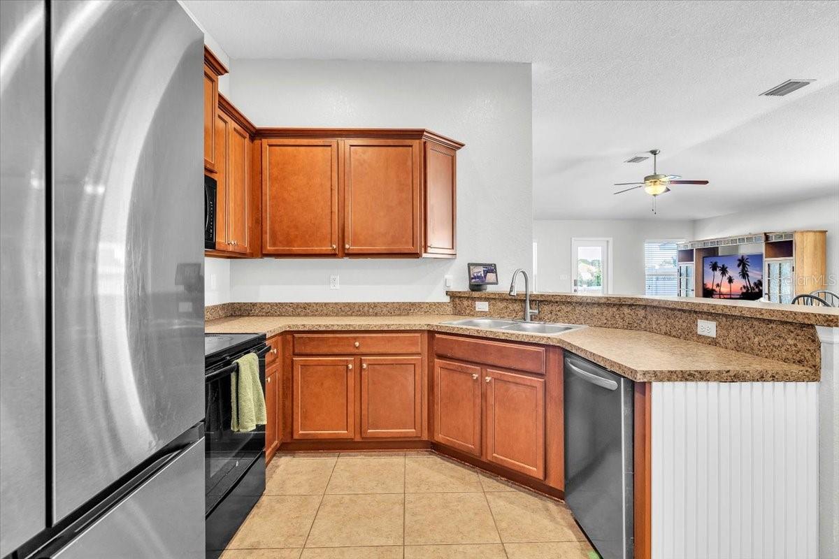 10912 KIRKWALL PORT DRIVE, Wimauma, FL 33598