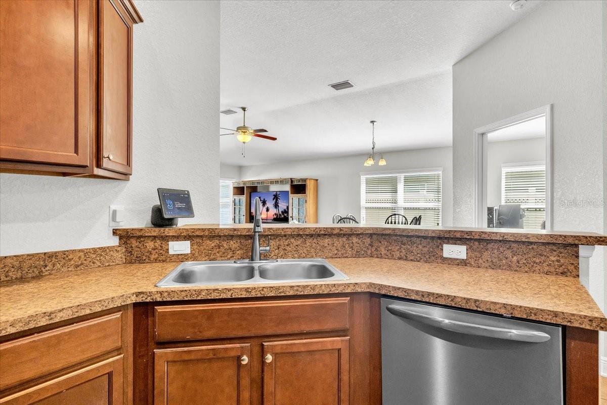 10912 KIRKWALL PORT DRIVE, Wimauma, FL 33598