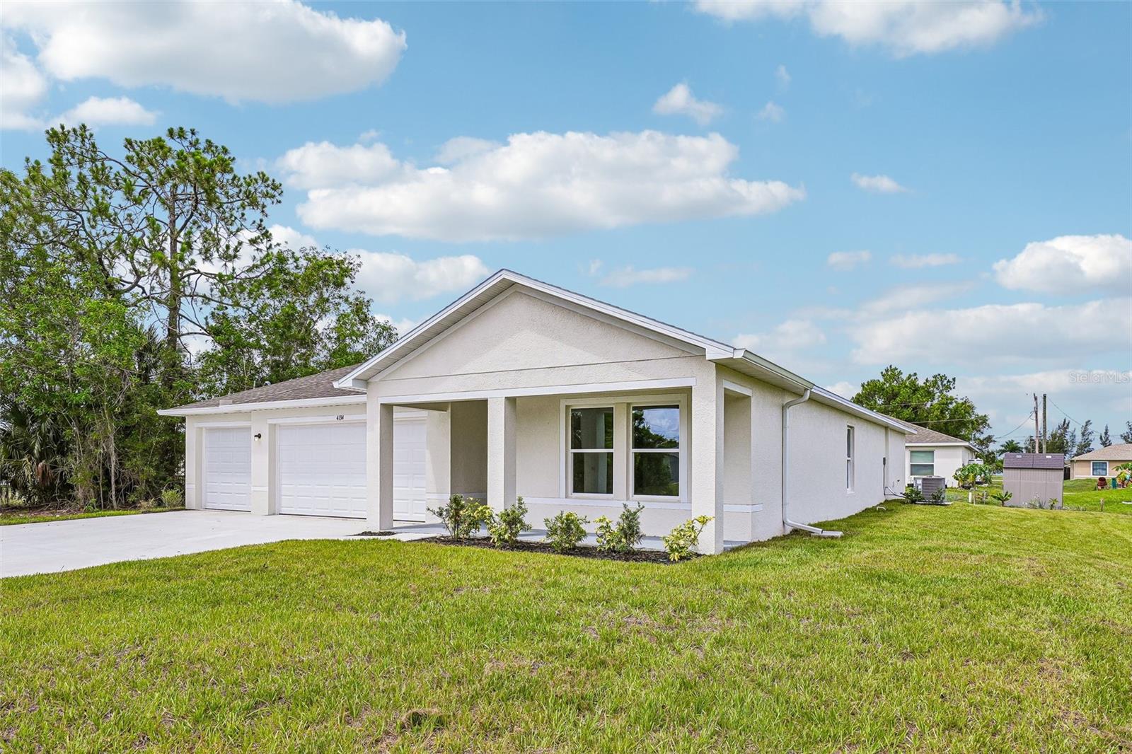 7726 95TH COURT, Vero Beach, FL 32967 7726 95TH COURT, Vero Beach, FL 32967
