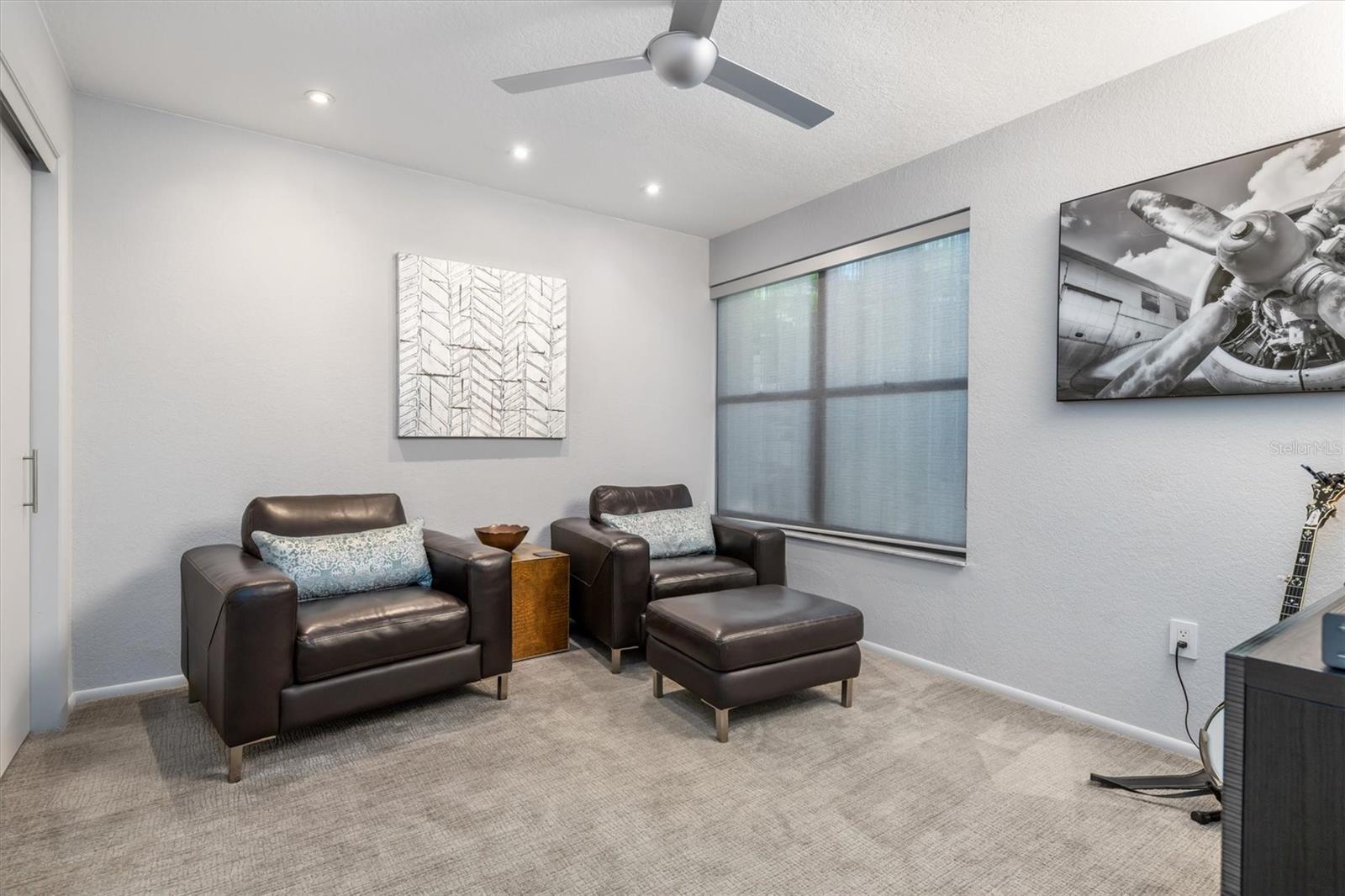 3rd bedroom or den