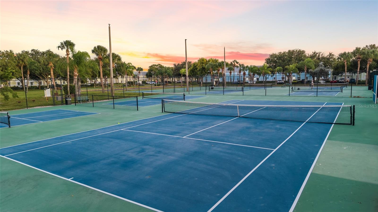5202 BEACH DRIVE SE, #D, St Petersburg, FL 33705