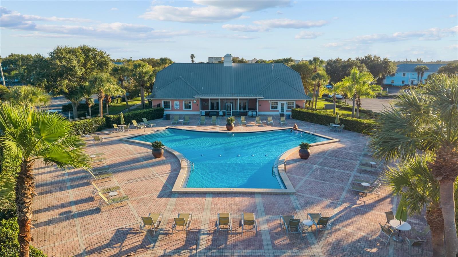 5202 BEACH DRIVE SE, #D, St Petersburg, FL 33705