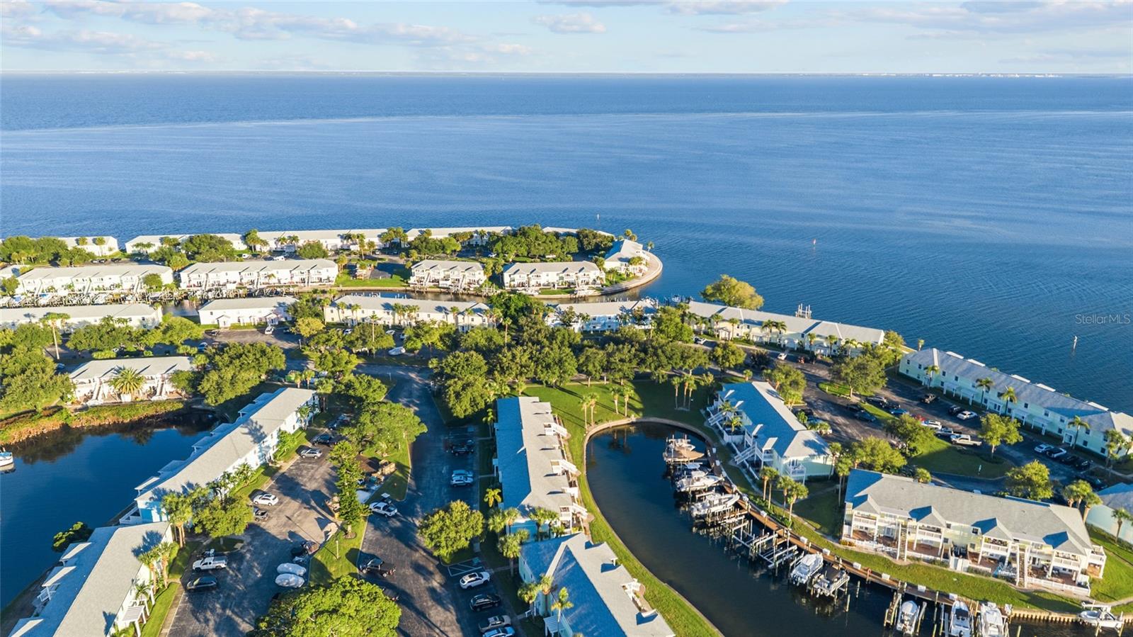 5202 BEACH DRIVE SE, #D, St Petersburg, FL 33705