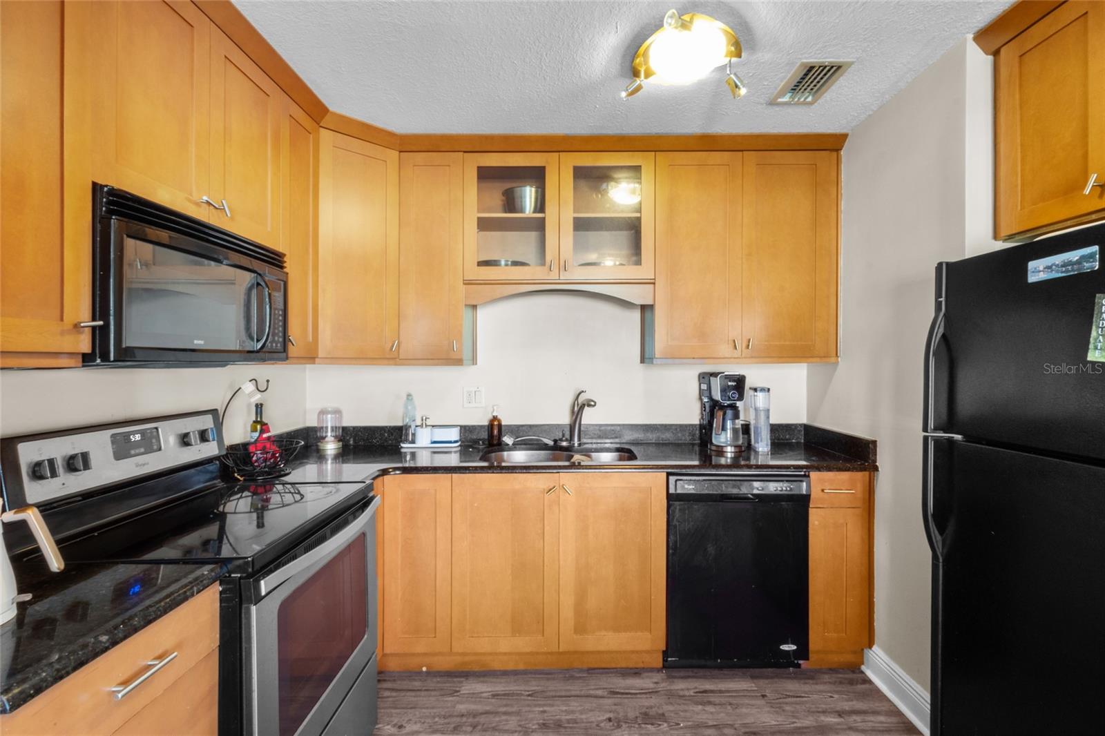 5202 BEACH DRIVE SE, #D, St Petersburg, FL 33705
