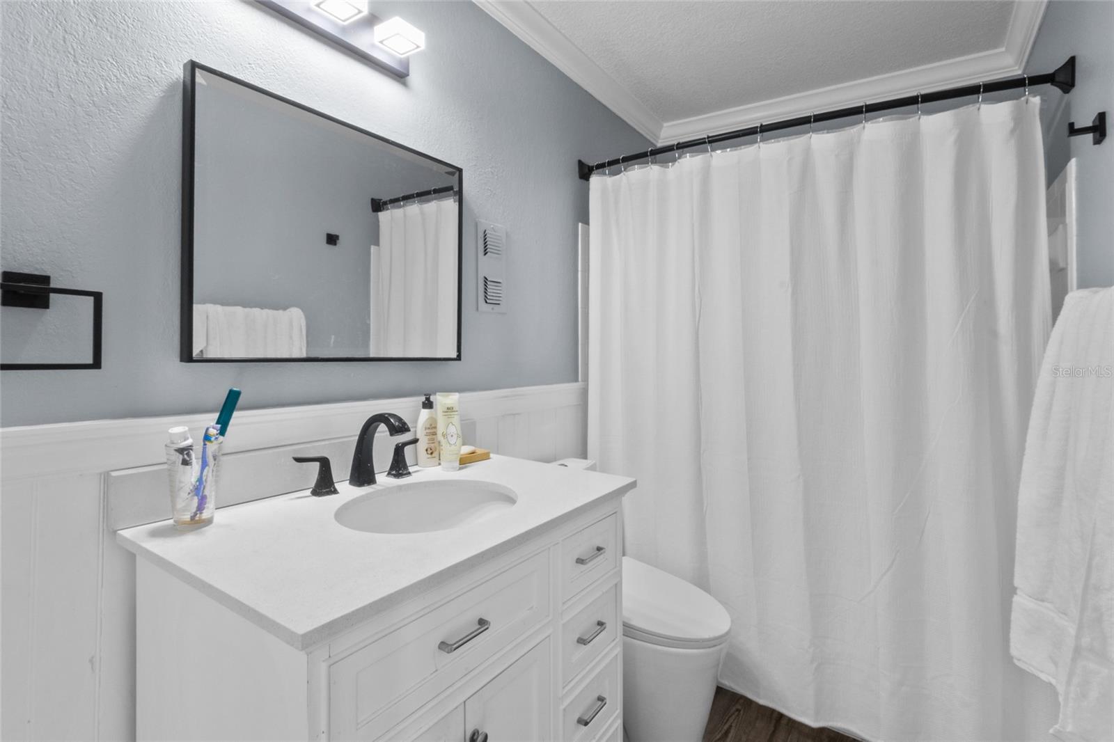 5202 BEACH DRIVE SE, #D, St Petersburg, FL 33705